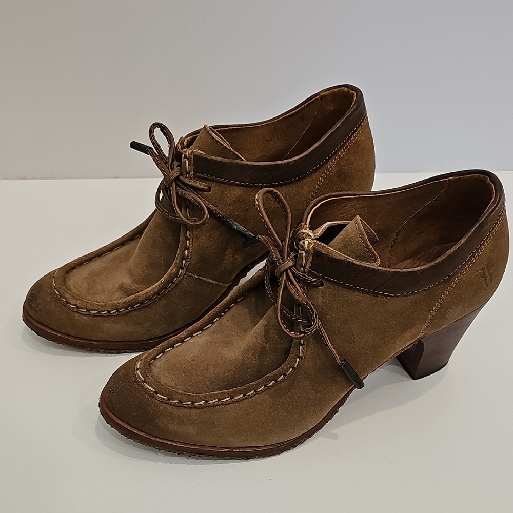 Frye Tan Suede Parker Oxford Low Ankle Cut Heeled Bootie Size 7B - Picture 4 of 9